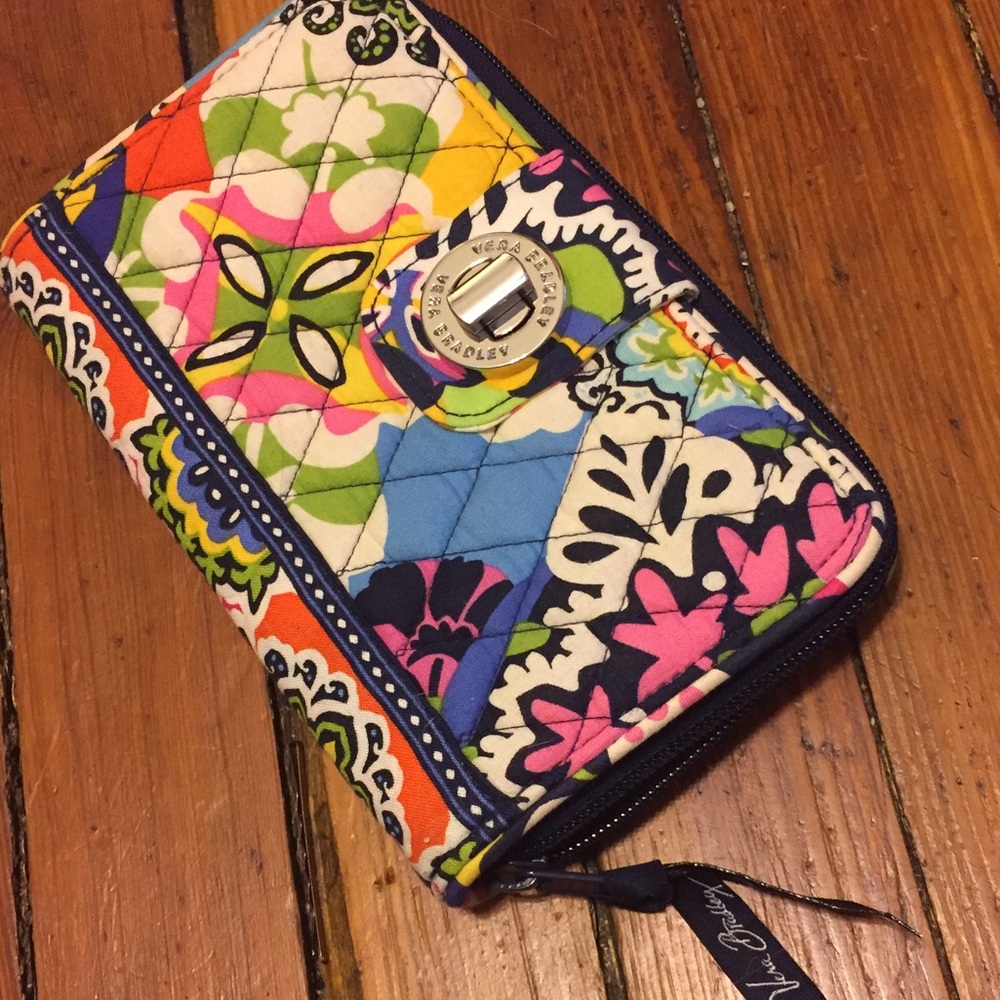 Vera Bradley Turn Lock wallet Rio pattern